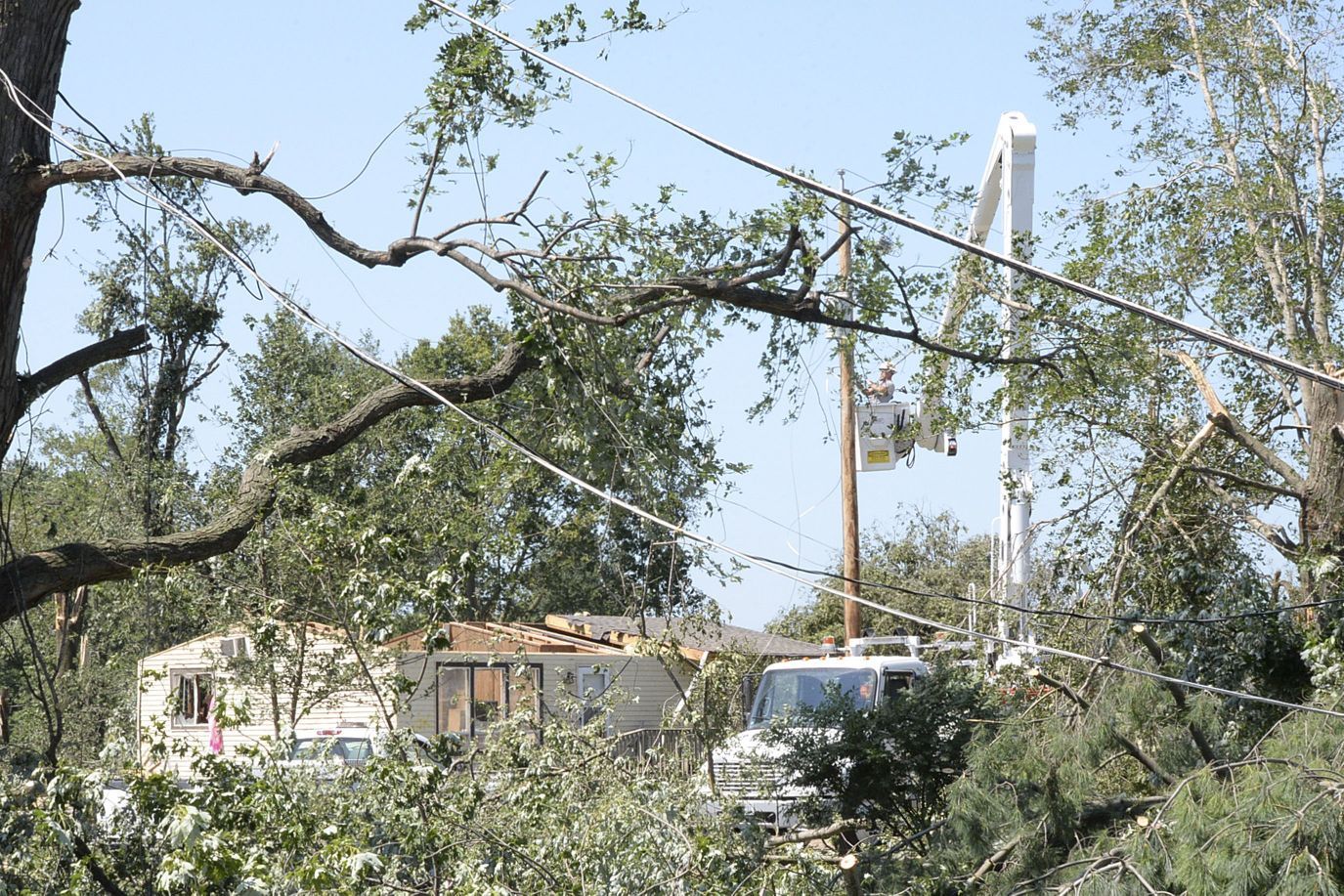 071815-blm-loc-20tornado